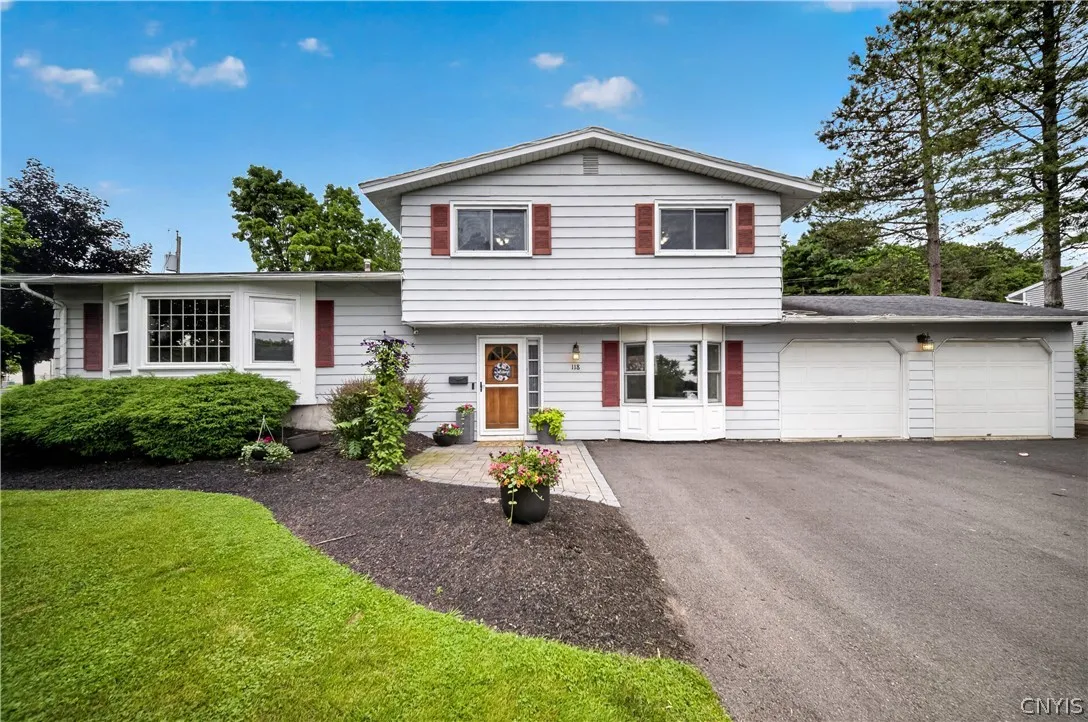 118 Ivy Lane, Camillus, New York 13219, Camillus, New York 13219, 3 Bedroom Bedrooms, 6 Room Rooms,1 BathroomBathrooms,Residential,Closed,118 Ivy Lane, Camillus, New York 13219,0,S1697480