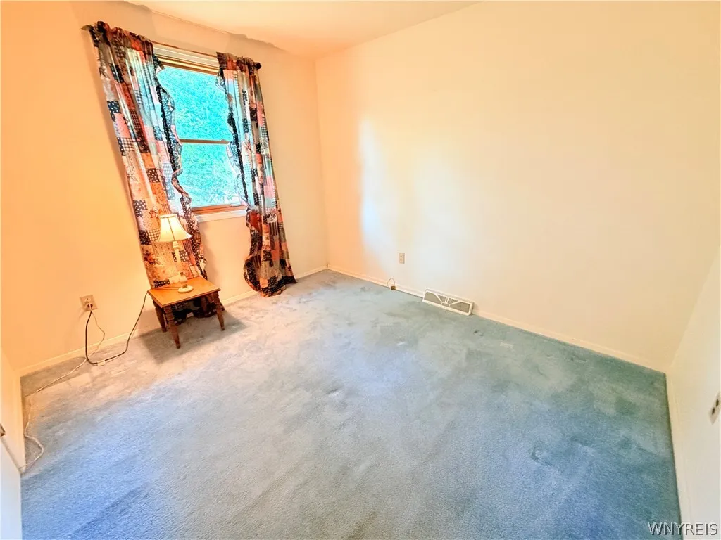 3920 Brian Court, Hamburg, New York 14075, Hamburg, New York 14075, 3 Bedrooms Bedrooms, 7 Rooms Rooms,1 BathroomBathrooms,Residential,For Sale,3920 Brian Court, Hamburg, New York 14075,0,B1697475