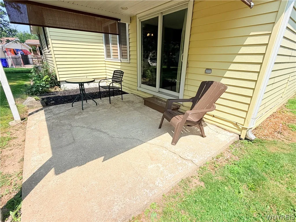 3920 Brian Court, Hamburg, New York 14075, Hamburg, New York 14075, 3 Bedrooms Bedrooms, 7 Rooms Rooms,1 BathroomBathrooms,Residential,For Sale,3920 Brian Court, Hamburg, New York 14075,0,B1697475