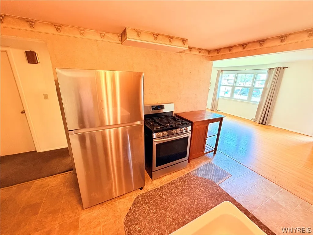 3920 Brian Court, Hamburg, New York 14075, Hamburg, New York 14075, 3 Bedrooms Bedrooms, 7 Rooms Rooms,1 BathroomBathrooms,Residential,For Sale,3920 Brian Court, Hamburg, New York 14075,0,B1697475