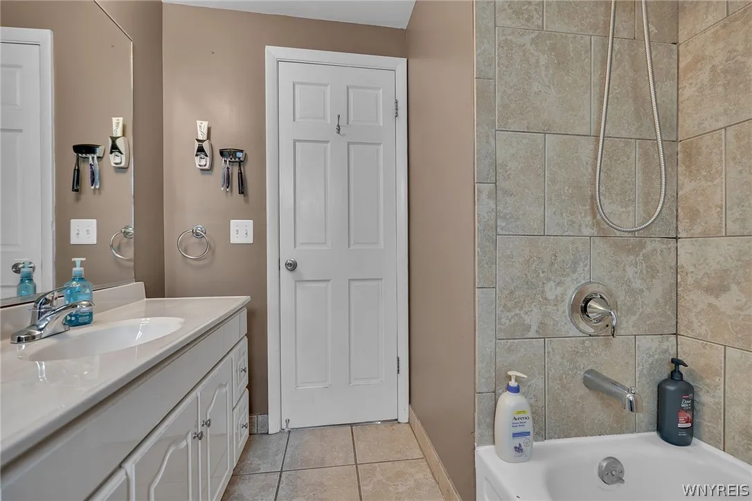 55 South Ogden Street, Buffalo, New York 14210, Buffalo, New York 14210, 6 Bedrooms Bedrooms, ,2 BathroomsBathrooms,Residential,For Sale,55 South Ogden Street, Buffalo, New York 14210,0,B1697479