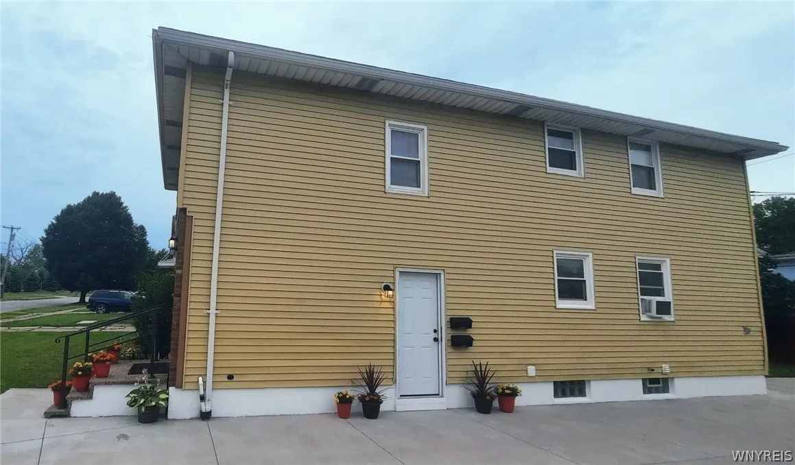 55 South Ogden Street, Buffalo, New York 14210, Buffalo, New York 14210, 6 Bedrooms Bedrooms, ,2 BathroomsBathrooms,Residential,For Sale,55 South Ogden Street, Buffalo, New York 14210,0,B1697479