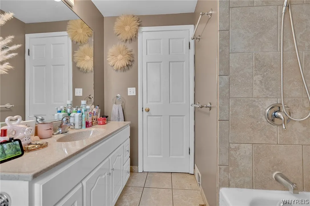 55 South Ogden Street, Buffalo, New York 14210, Buffalo, New York 14210, 6 Bedrooms Bedrooms, ,2 BathroomsBathrooms,Residential,For Sale,55 South Ogden Street, Buffalo, New York 14210,0,B1697479