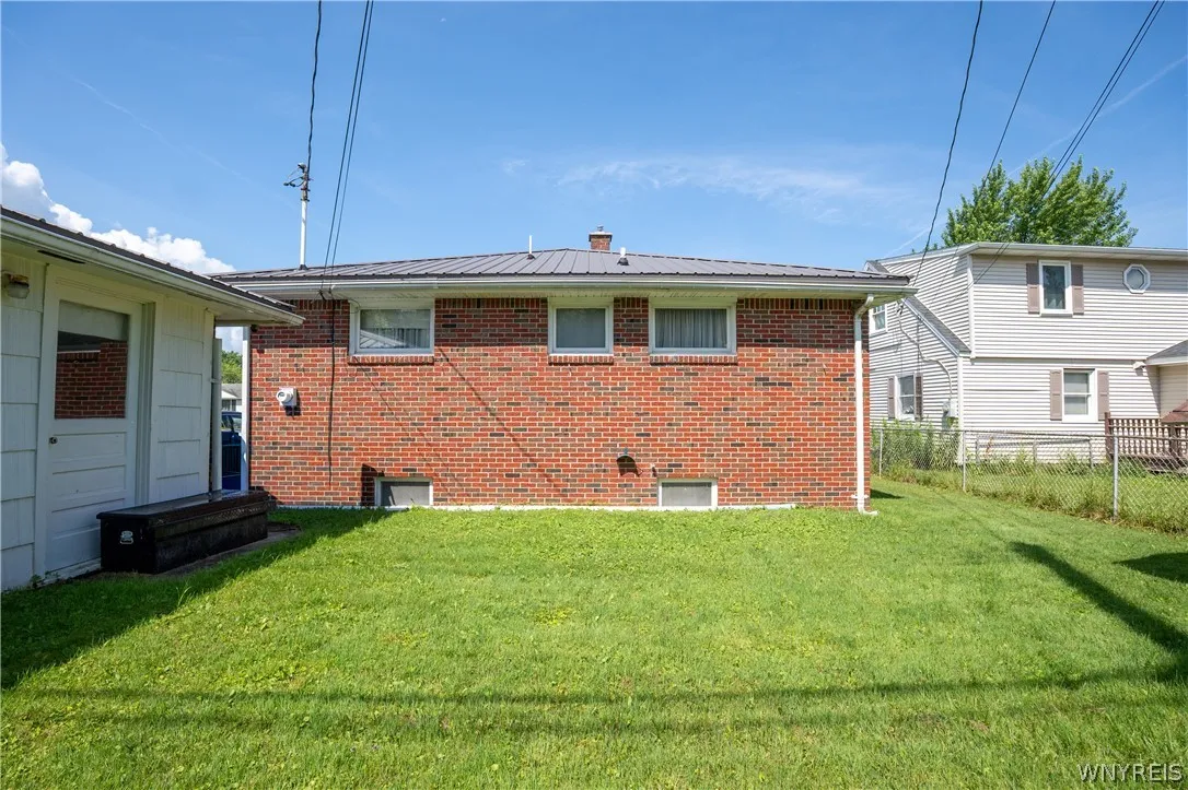 3689 Wabash Avenue, Hamburg, New York 14219, Hamburg, New York 14219, 3 Bedrooms Bedrooms, 7 Rooms Rooms,1 BathroomBathrooms,Residential,For Sale,3689 Wabash Avenue, Hamburg, New York 14219,0,B1696815