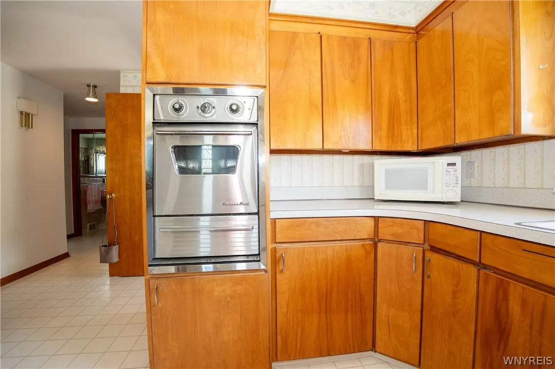 3689 Wabash Avenue, Hamburg, New York 14219, Hamburg, New York 14219, 3 Bedrooms Bedrooms, 7 Rooms Rooms,1 BathroomBathrooms,Residential,For Sale,3689 Wabash Avenue, Hamburg, New York 14219,0,B1696815