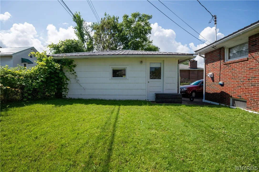 3689 Wabash Avenue, Hamburg, New York 14219, Hamburg, New York 14219, 3 Bedrooms Bedrooms, 7 Rooms Rooms,1 BathroomBathrooms,Residential,For Sale,3689 Wabash Avenue, Hamburg, New York 14219,0,B1696815