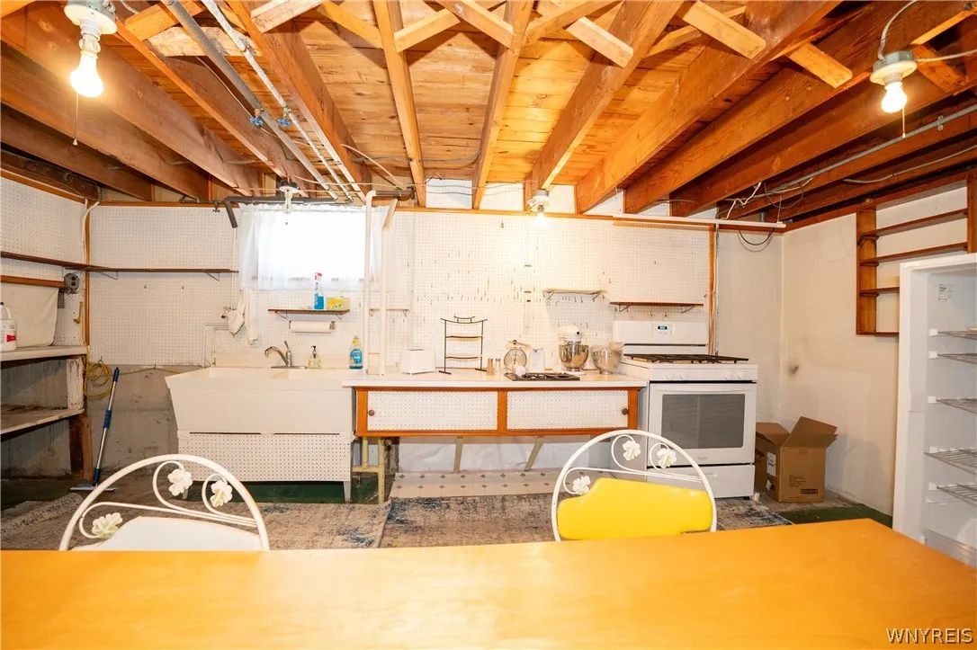 3689 Wabash Avenue, Hamburg, New York 14219, Hamburg, New York 14219, 3 Bedrooms Bedrooms, 7 Rooms Rooms,1 BathroomBathrooms,Residential,For Sale,3689 Wabash Avenue, Hamburg, New York 14219,0,B1696815
