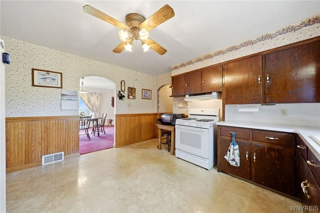 7304 Michael Road, Orchard Park, New York 14127, Orchard Park, New York 14127, 3 Bedrooms Bedrooms, 7 Rooms Rooms,1 BathroomBathrooms,Residential,For Sale,7304 Michael Road, Orchard Park, New York 14127,0,B1693672