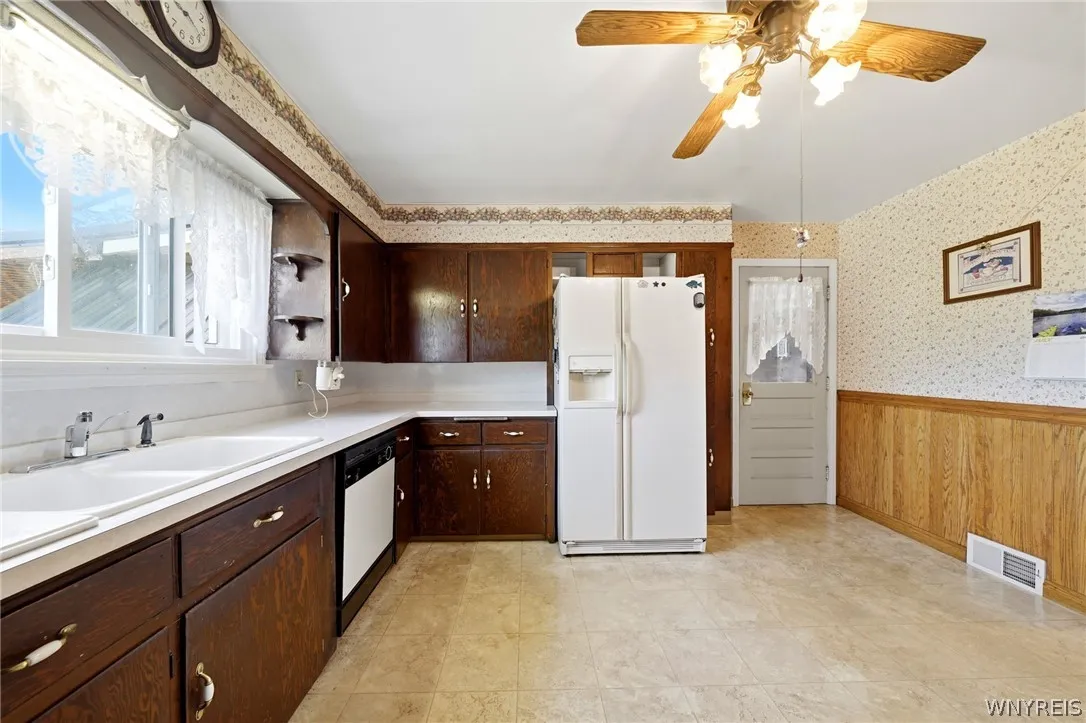 7304 Michael Road, Orchard Park, New York 14127, Orchard Park, New York 14127, 3 Bedrooms Bedrooms, 7 Rooms Rooms,1 BathroomBathrooms,Residential,For Sale,7304 Michael Road, Orchard Park, New York 14127,0,B1693672