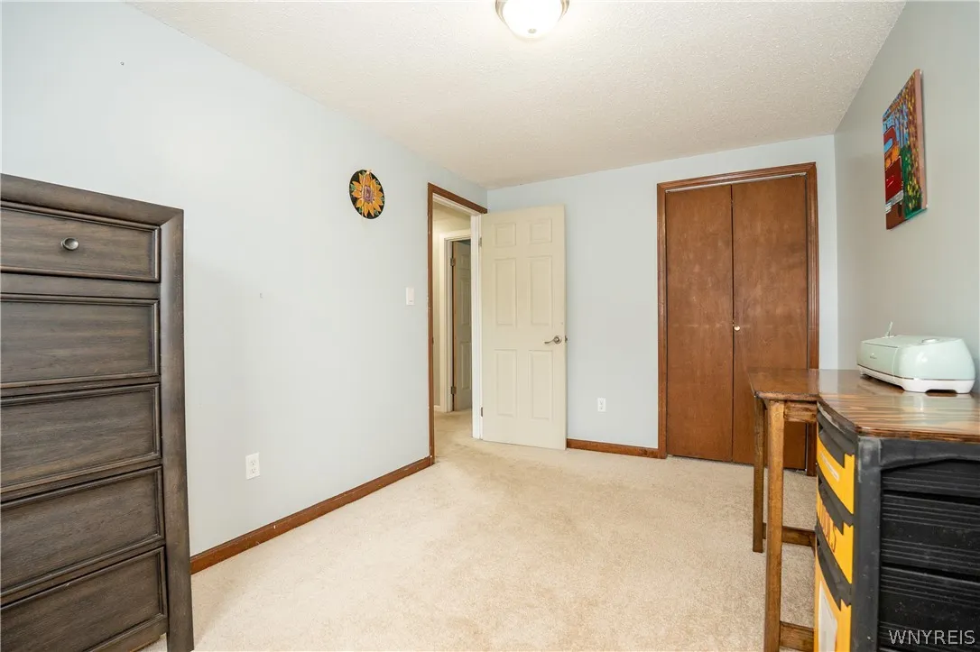 4252 Glenwillow Drive, Hamburg, New York 14075, Hamburg, New York 14075, 3 Bedrooms Bedrooms, 7 Rooms Rooms,1 BathroomBathrooms,Residential,For Sale,4252 Glenwillow Drive, Hamburg, New York 14075,0,B1696132