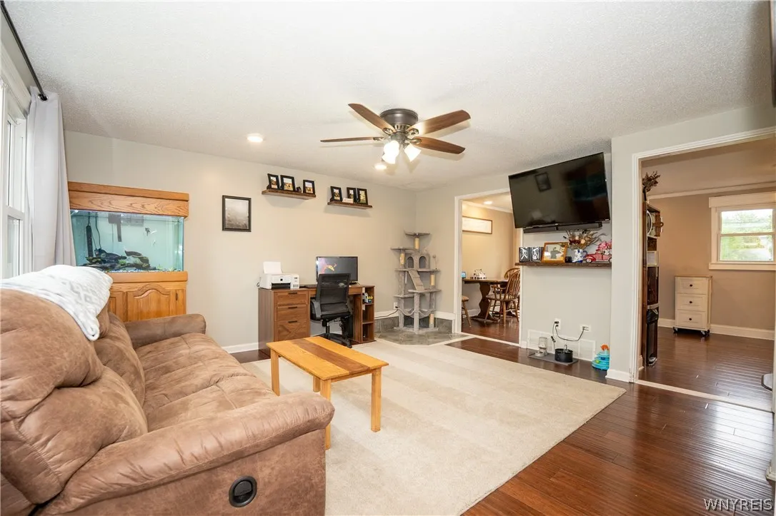 4252 Glenwillow Drive, Hamburg, New York 14075, Hamburg, New York 14075, 3 Bedrooms Bedrooms, 7 Rooms Rooms,1 BathroomBathrooms,Residential,For Sale,4252 Glenwillow Drive, Hamburg, New York 14075,0,B1696132