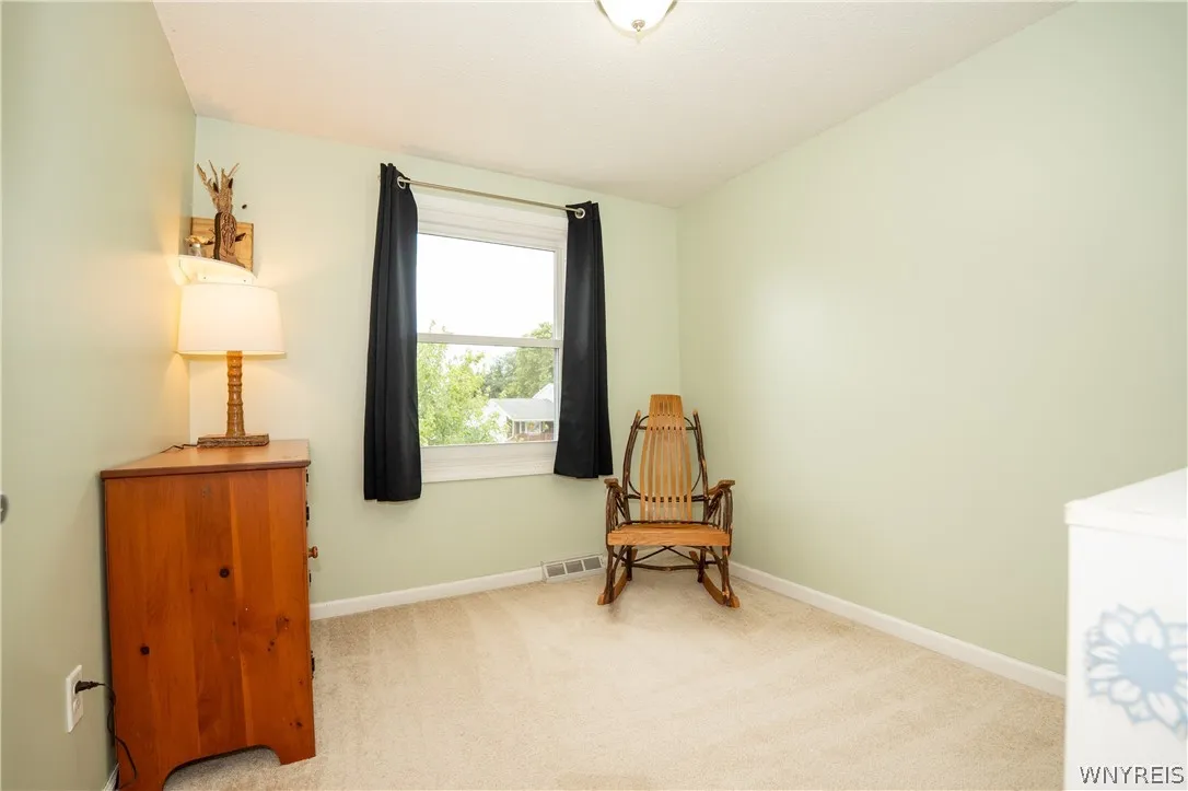 4252 Glenwillow Drive, Hamburg, New York 14075, Hamburg, New York 14075, 3 Bedrooms Bedrooms, 7 Rooms Rooms,1 BathroomBathrooms,Residential,For Sale,4252 Glenwillow Drive, Hamburg, New York 14075,0,B1696132