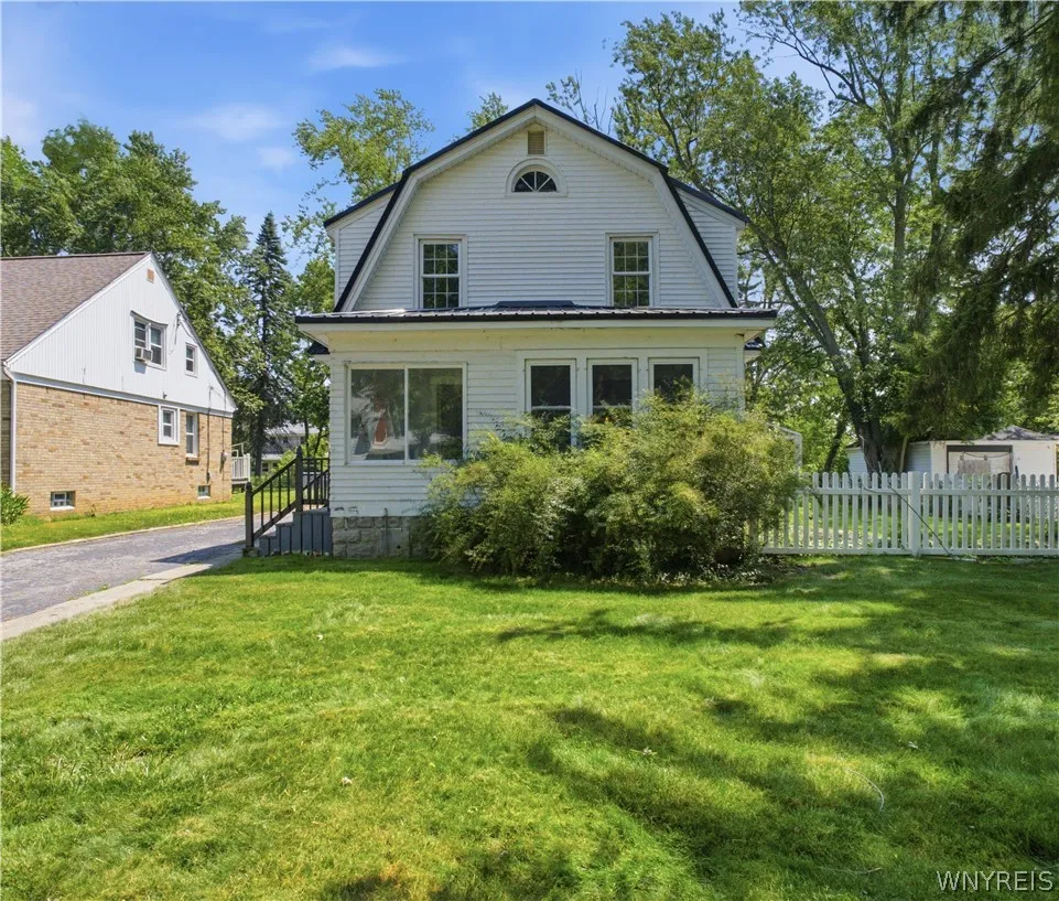 44 Arlington Road, Amherst, New York 14221, Amherst, New York 14221, 3 Bedrooms Bedrooms, 8 Rooms Rooms,2 BathroomsBathrooms,Residential,For Sale,44 Arlington Road, Amherst, New York 14221,0,B1697512