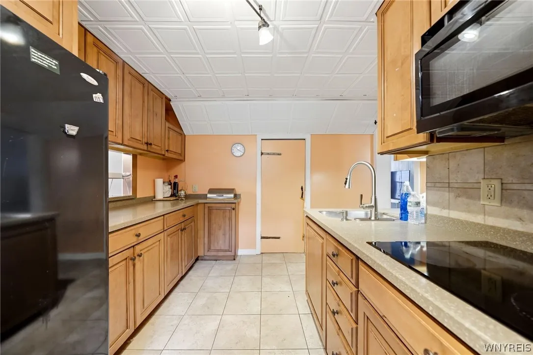 116 Clinton Street, Tonawanda, New York 14150, Tonawanda, New York 14150, 5 Bedrooms Bedrooms, ,3 BathroomsBathrooms,Residential,For Sale,116 Clinton Street, Tonawanda, New York 14150,0,B1695516
