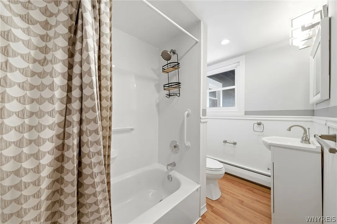 116 Clinton Street, Tonawanda, New York 14150, Tonawanda, New York 14150, 5 Bedrooms Bedrooms, ,3 BathroomsBathrooms,Residential,For Sale,116 Clinton Street, Tonawanda, New York 14150,0,B1695516