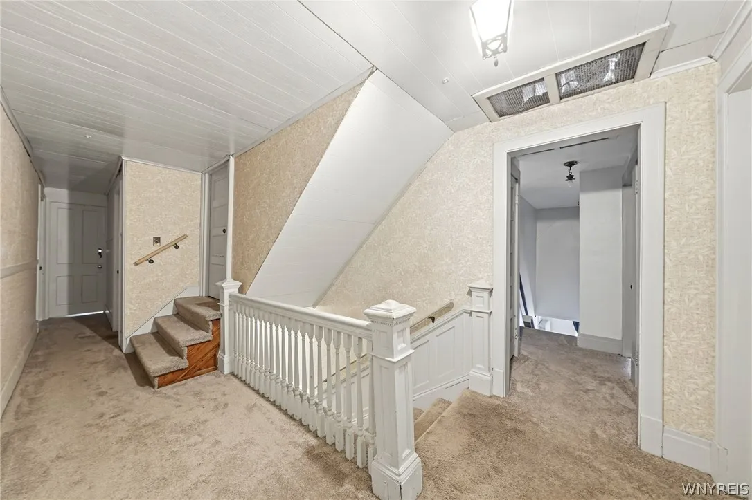 116 Clinton Street, Tonawanda, New York 14150, Tonawanda, New York 14150, 5 Bedrooms Bedrooms, ,3 BathroomsBathrooms,Residential,For Sale,116 Clinton Street, Tonawanda, New York 14150,0,B1695516