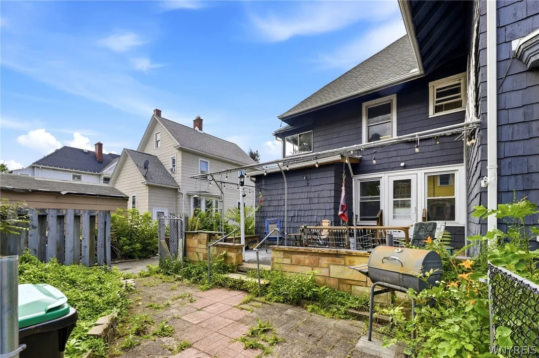 116 Clinton Street, Tonawanda, New York 14150, Tonawanda, New York 14150, 5 Bedrooms Bedrooms, ,3 BathroomsBathrooms,Residential,For Sale,116 Clinton Street, Tonawanda, New York 14150,0,B1695516