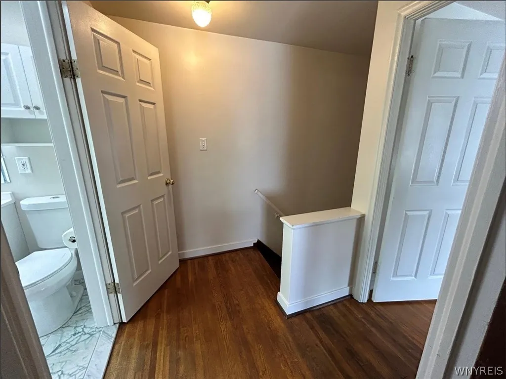 304 Wabash Avenue, Tonawanda, New York 14217, Tonawanda, New York 14217, 2 Bedrooms Bedrooms, 5 Rooms Rooms,1 BathroomBathrooms,Residential Lease,For Rent,304 Wabash Avenue, Tonawanda, New York 14217,0,B1695127