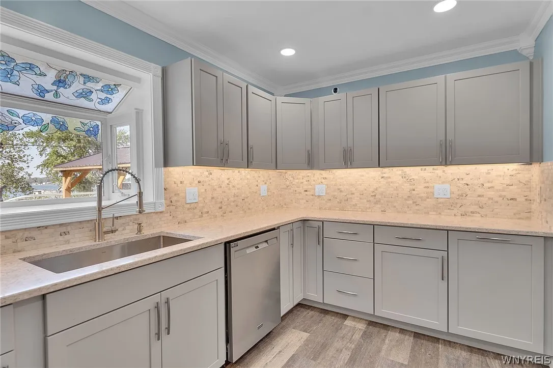 4564 East River Road, Grand Island, New York 14072, Grand Island, New York 14072, 3 Bedrooms Bedrooms, 7 Rooms Rooms,2 BathroomsBathrooms,Residential,For Sale,4564 East River Road, Grand Island, New York 14072,0,B1697928