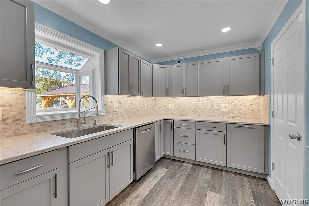 4564 East River Road, Grand Island, New York 14072, Grand Island, New York 14072, 3 Bedrooms Bedrooms, 7 Rooms Rooms,2 BathroomsBathrooms,Residential,For Sale,4564 East River Road, Grand Island, New York 14072,0,B1697928