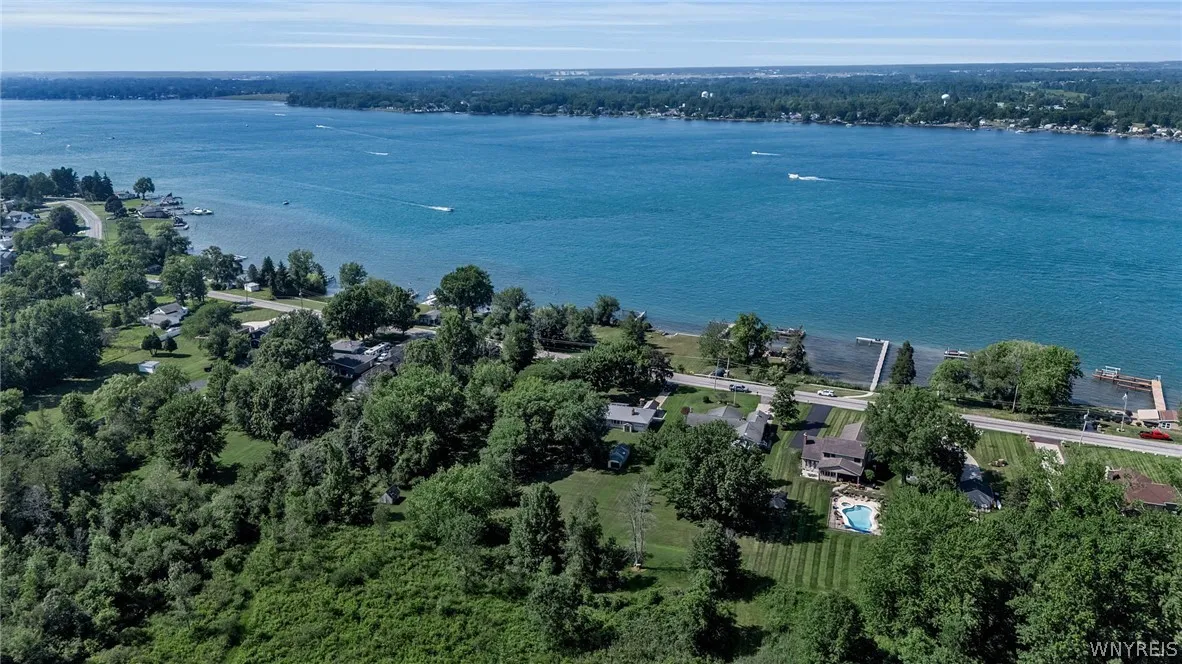 4564 East River Road, Grand Island, New York 14072, Grand Island, New York 14072, 3 Bedrooms Bedrooms, 7 Rooms Rooms,2 BathroomsBathrooms,Residential,For Sale,4564 East River Road, Grand Island, New York 14072,0,B1697928