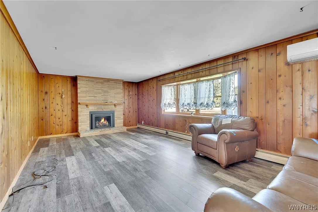 4564 East River Road, Grand Island, New York 14072, Grand Island, New York 14072, 3 Bedrooms Bedrooms, 7 Rooms Rooms,2 BathroomsBathrooms,Residential,For Sale,4564 East River Road, Grand Island, New York 14072,0,B1697928