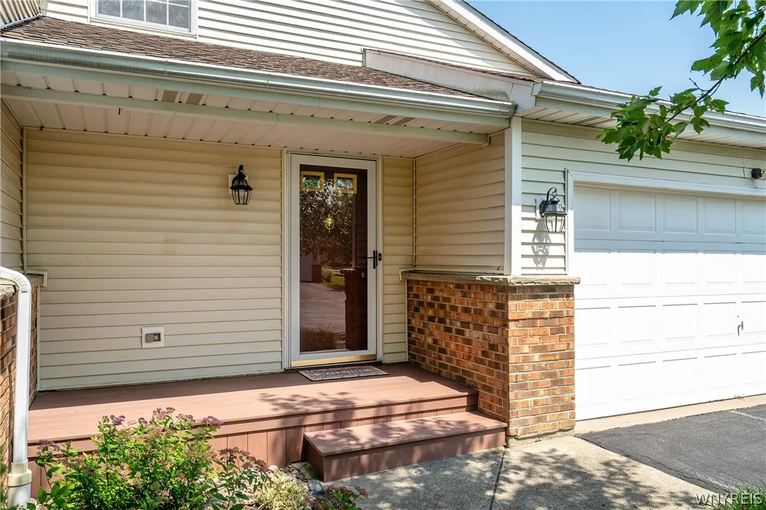 64 Hastings Drive, Orchard Park, New York 14217, Orchard Park, New York 14217, 3 Bedrooms Bedrooms, 6 Rooms Rooms,2 BathroomsBathrooms,Residential,For Sale,64 Hastings Drive, Orchard Park, New York 14217,0,B1695375