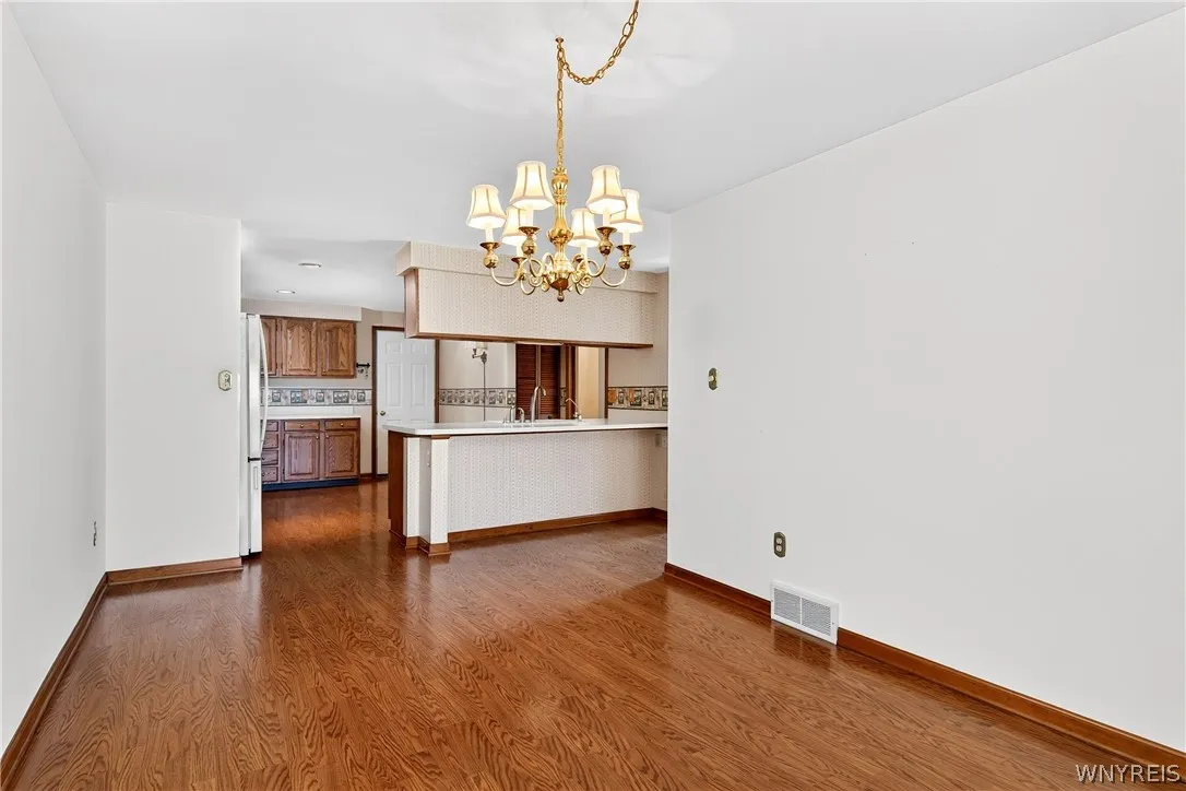 64 Hastings Drive, Orchard Park, New York 14217, Orchard Park, New York 14217, 3 Bedrooms Bedrooms, 6 Rooms Rooms,2 BathroomsBathrooms,Residential,For Sale,64 Hastings Drive, Orchard Park, New York 14217,0,B1695375