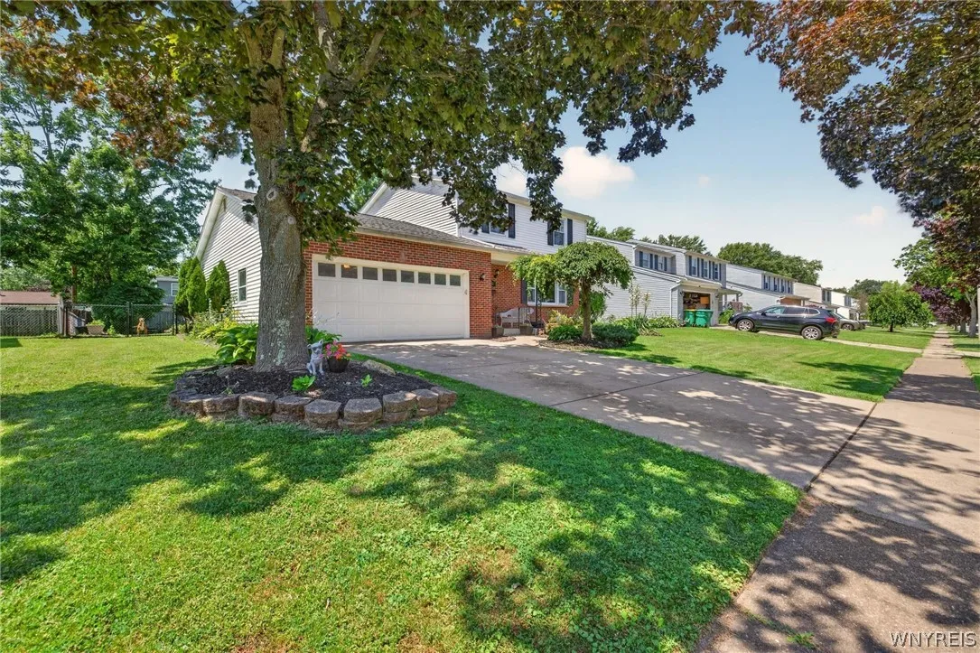 114 Meadow, Hamburg, New York 14075, Hamburg, New York 14075, 3 Bedrooms Bedrooms, 9 Rooms Rooms,1 BathroomBathrooms,Residential,For Sale,114 Meadow, Hamburg, New York 14075,0,B1697222