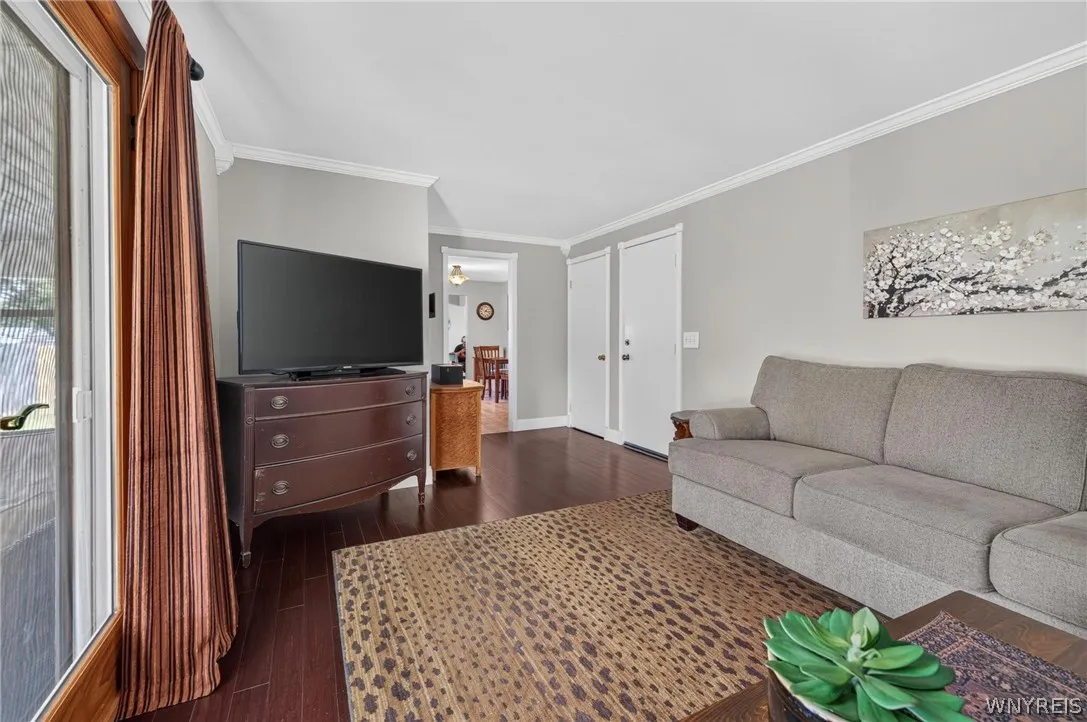 114 Meadow, Hamburg, New York 14075, Hamburg, New York 14075, 3 Bedrooms Bedrooms, 9 Rooms Rooms,1 BathroomBathrooms,Residential,For Sale,114 Meadow, Hamburg, New York 14075,0,B1697222