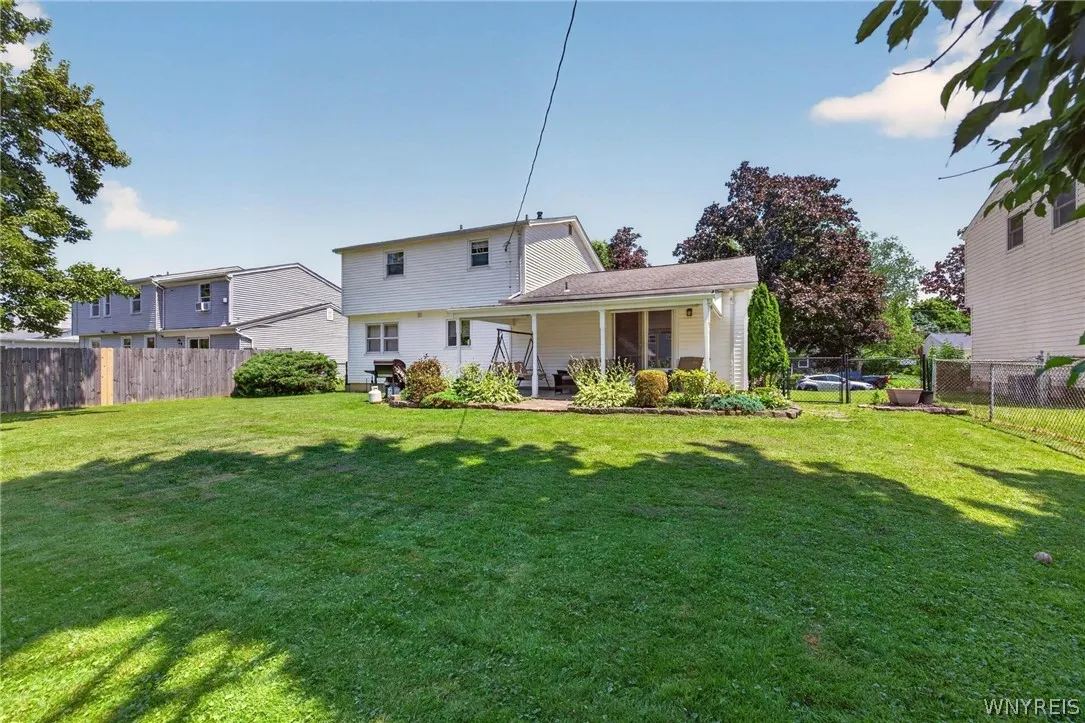 114 Meadow, Hamburg, New York 14075, Hamburg, New York 14075, 3 Bedrooms Bedrooms, 9 Rooms Rooms,1 BathroomBathrooms,Residential,For Sale,114 Meadow, Hamburg, New York 14075,0,B1697222