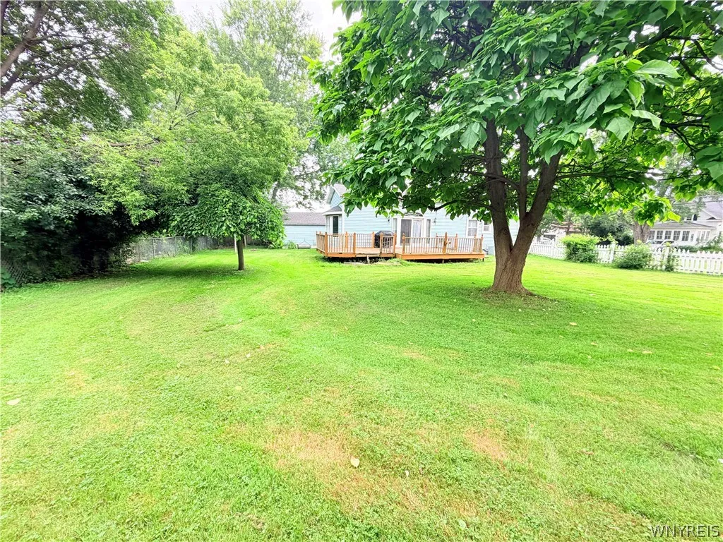 5113 Thurston Avenue, Hamburg, New York 14219, Hamburg, New York 14219, 2 Bedrooms Bedrooms, 5 Rooms Rooms,1 BathroomBathrooms,Residential,For Sale,5113 Thurston Avenue, Hamburg, New York 14219,0,B1697904