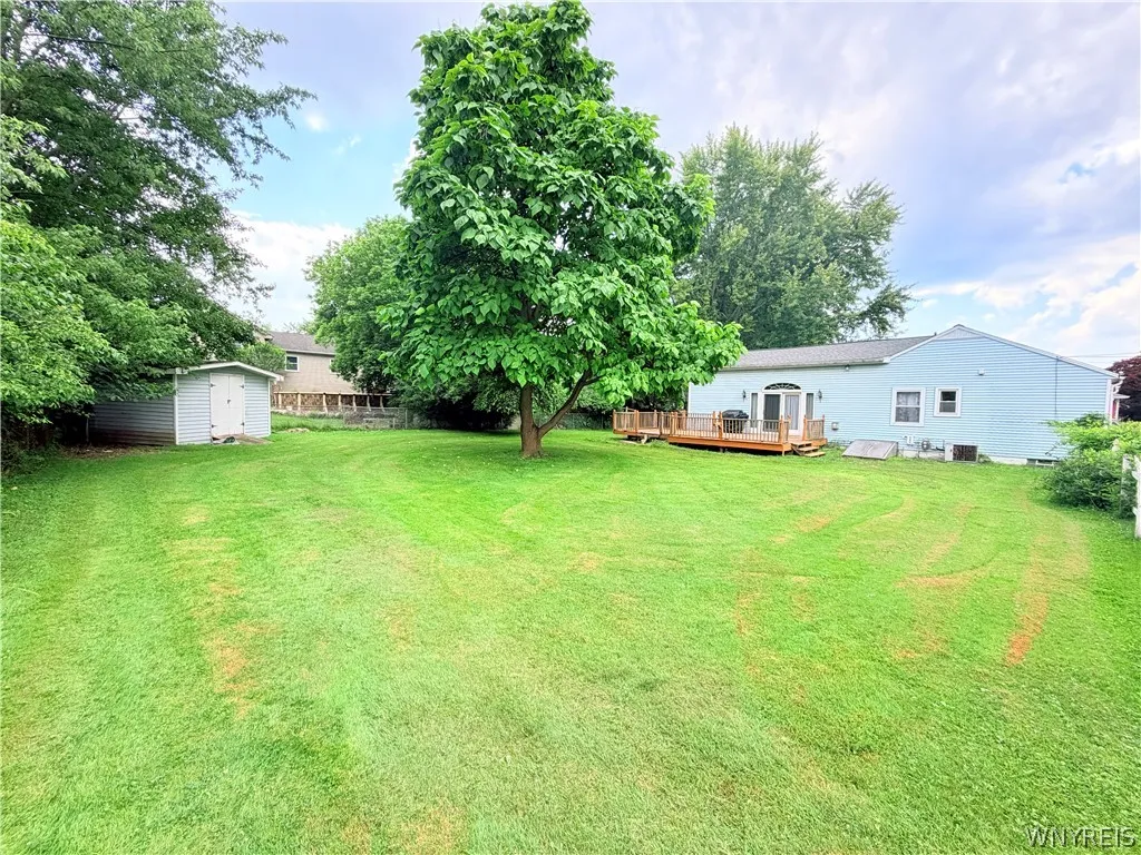 5113 Thurston Avenue, Hamburg, New York 14219, Hamburg, New York 14219, 2 Bedrooms Bedrooms, 5 Rooms Rooms,1 BathroomBathrooms,Residential,For Sale,5113 Thurston Avenue, Hamburg, New York 14219,0,B1697904