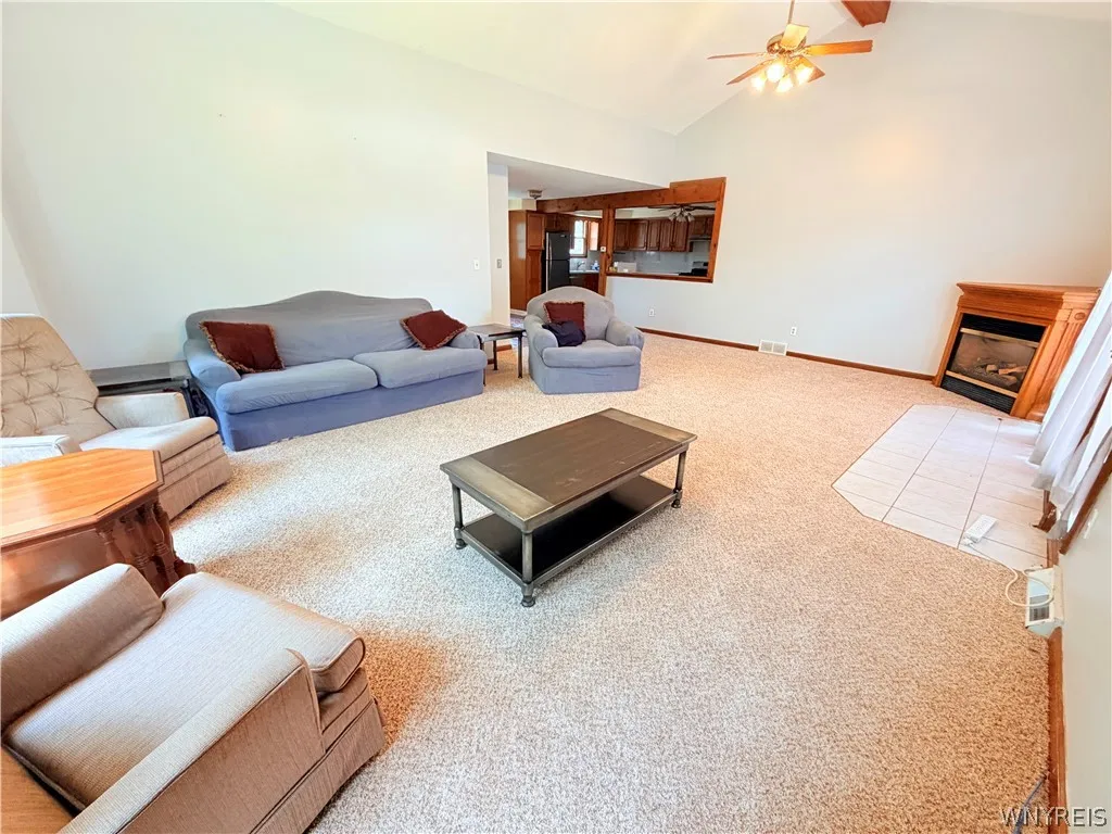 5113 Thurston Avenue, Hamburg, New York 14219, Hamburg, New York 14219, 2 Bedrooms Bedrooms, 5 Rooms Rooms,1 BathroomBathrooms,Residential,For Sale,5113 Thurston Avenue, Hamburg, New York 14219,0,B1697904