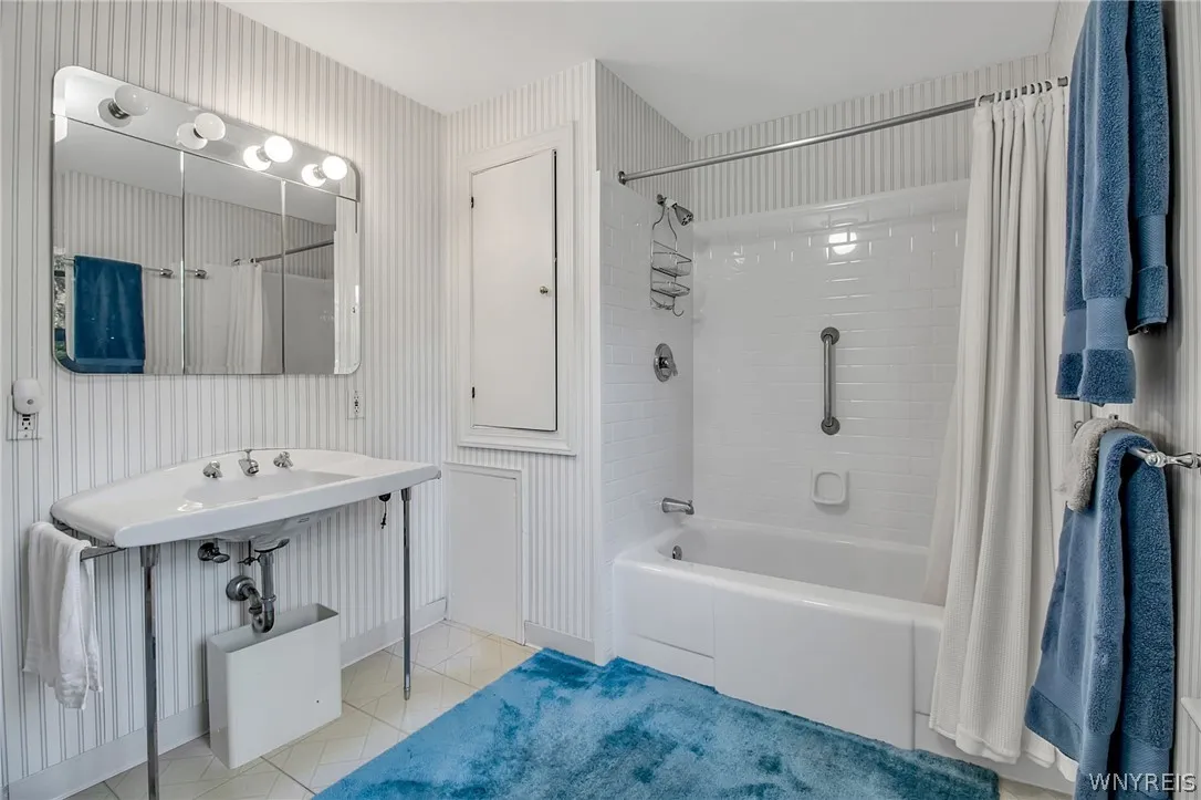 primary bath