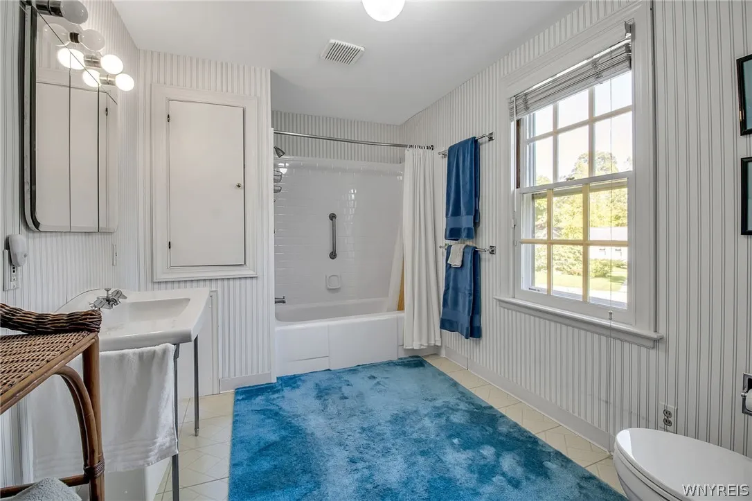 Primary bath
