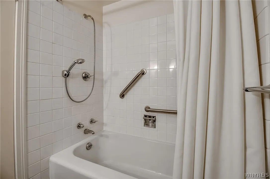 Basement full bath