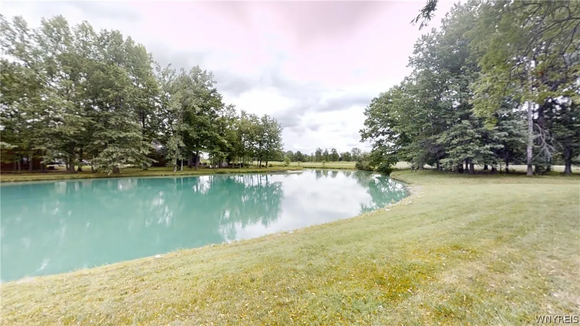 307 Old Meadow Drive, Amherst, New York 14051, Amherst, New York 14051, 2 Bedrooms Bedrooms, 6 Rooms Rooms,2 BathroomsBathrooms,Residential,For Sale,307 Old Meadow Drive, Amherst, New York 14051,0,B1697534