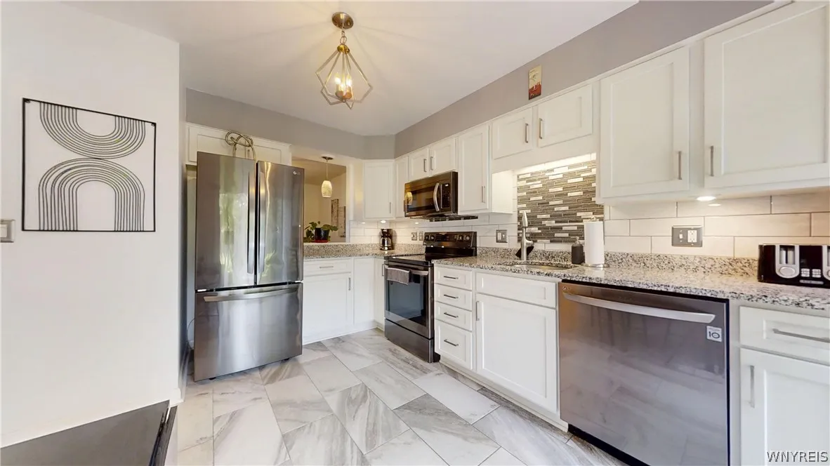 307 Old Meadow Drive, Amherst, New York 14051, Amherst, New York 14051, 2 Bedrooms Bedrooms, 6 Rooms Rooms,2 BathroomsBathrooms,Residential,For Sale,307 Old Meadow Drive, Amherst, New York 14051,0,B1697534