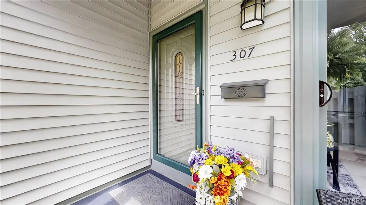 307 Old Meadow Drive, Amherst, New York 14051, Amherst, New York 14051, 2 Bedrooms Bedrooms, 6 Rooms Rooms,2 BathroomsBathrooms,Residential,For Sale,307 Old Meadow Drive, Amherst, New York 14051,0,B1697534