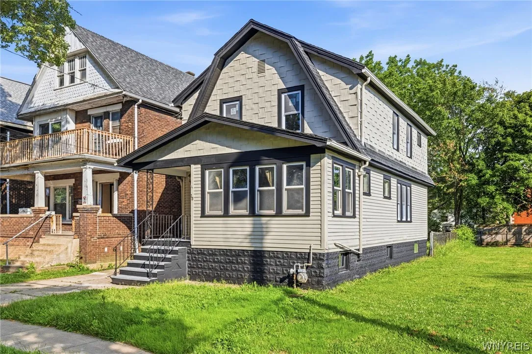 15 Remoleno Street, Buffalo, New York 14220, Buffalo, New York 14220, 4 Bedrooms Bedrooms, 7 Rooms Rooms,2 BathroomsBathrooms,Residential,For Sale,15 Remoleno Street, Buffalo, New York 14220,0,B1698080