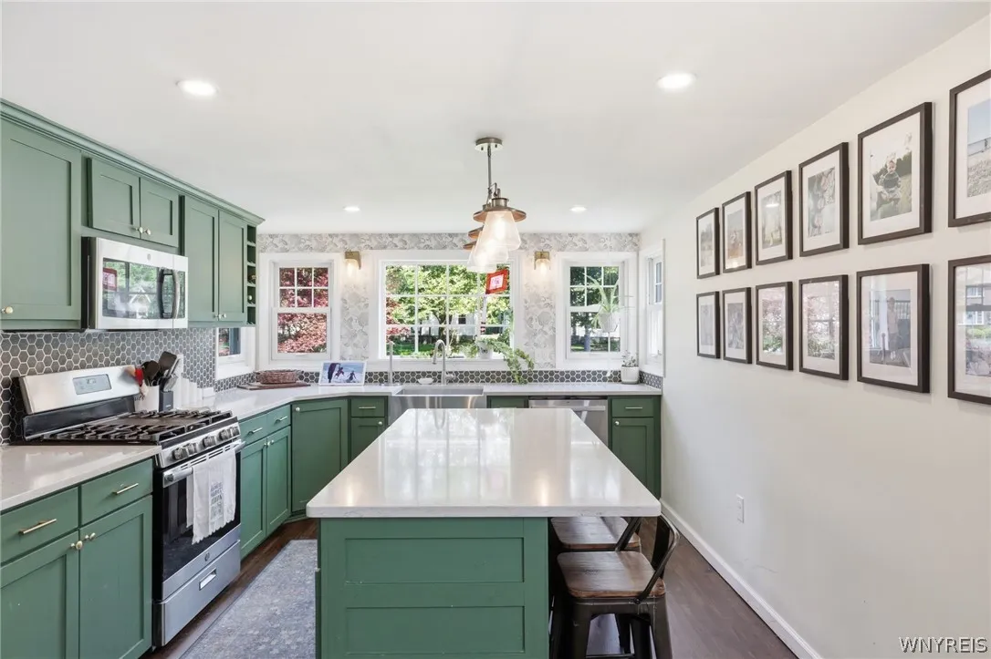 1472 Wehrle Drive, Amherst, New York 14221, Amherst, New York 14221, 3 Bedrooms Bedrooms, 7 Rooms Rooms,1 BathroomBathrooms,Residential,For Sale,1472 Wehrle Drive, Amherst, New York 14221,0,B1698107