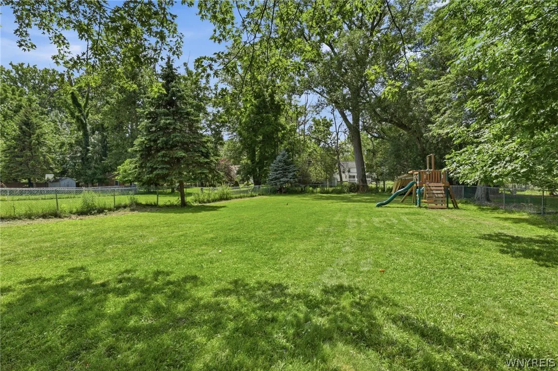 1472 Wehrle Drive, Amherst, New York 14221, Amherst, New York 14221, 3 Bedrooms Bedrooms, 7 Rooms Rooms,1 BathroomBathrooms,Residential,For Sale,1472 Wehrle Drive, Amherst, New York 14221,0,B1698107