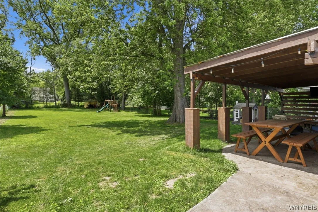 1472 Wehrle Drive, Amherst, New York 14221, Amherst, New York 14221, 3 Bedrooms Bedrooms, 7 Rooms Rooms,1 BathroomBathrooms,Residential,For Sale,1472 Wehrle Drive, Amherst, New York 14221,0,B1698107