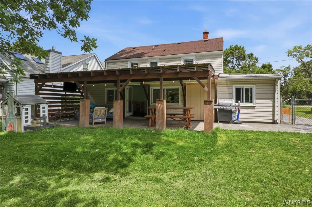 1472 Wehrle Drive, Amherst, New York 14221, Amherst, New York 14221, 3 Bedrooms Bedrooms, 7 Rooms Rooms,1 BathroomBathrooms,Residential,For Sale,1472 Wehrle Drive, Amherst, New York 14221,0,B1698107