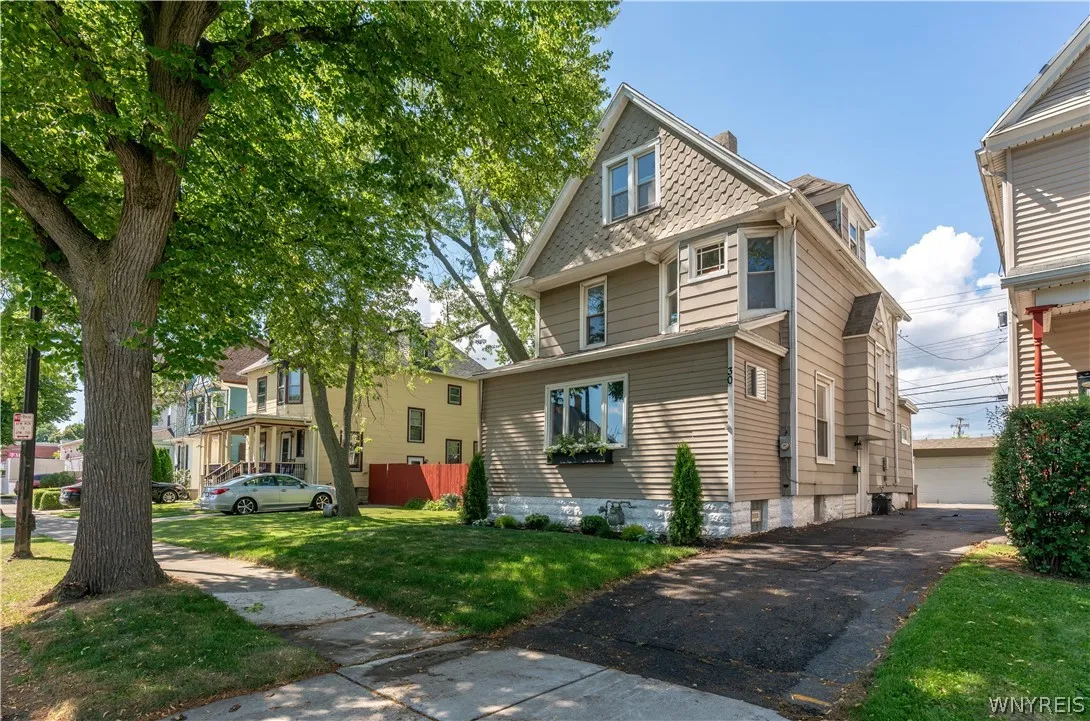 30 Villa Avenue, Buffalo, New York 14216, Buffalo, New York 14216, 3 Bedrooms Bedrooms, 8 Rooms Rooms,1 BathroomBathrooms,Residential,For Sale,30 Villa Avenue, Buffalo, New York 14216,0,B1697962