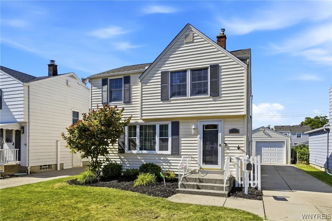 384 Moore Avenue, Tonawanda, New York 14223, Tonawanda, New York 14223, 3 Bedrooms Bedrooms, 10 Rooms Rooms,1 BathroomBathrooms,Residential,For Sale,384 Moore Avenue, Tonawanda, New York 14223,0,B1698165 384 Moore Avenue, Tonawanda, New York 14223, Tonawanda, New York 14223, 3 Bedrooms Bedrooms, 10 Rooms Rooms,1 BathroomBathrooms,Residential,For Sale,384 Moore Avenue, Tonawanda, New York 14223,0,B1698165