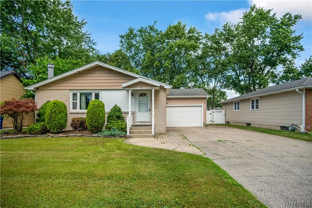 82 Bucyrus Drive, Amherst, New York 14228, Amherst, New York 14228, 3 Bedrooms Bedrooms, 6 Rooms Rooms,1 BathroomBathrooms,Residential,For Sale,82 Bucyrus Drive, Amherst, New York 14228,0,B1698099