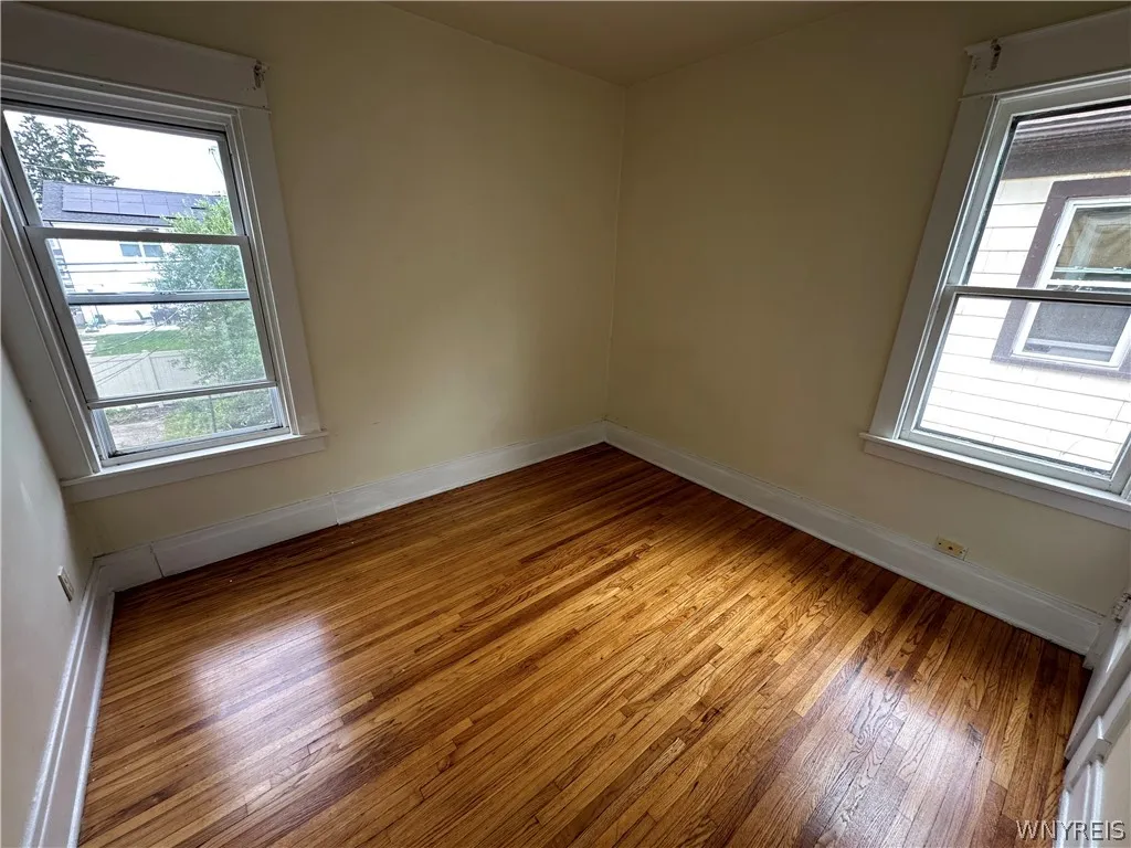 394 Taunton Place 2, Buffalo, New York 14216, Buffalo, New York 14216, 3 Bedrooms Bedrooms, 5 Rooms Rooms,1 BathroomBathrooms,Residential Lease,For Rent,394 Taunton Place 2, Buffalo, New York 14216,0,B1698203