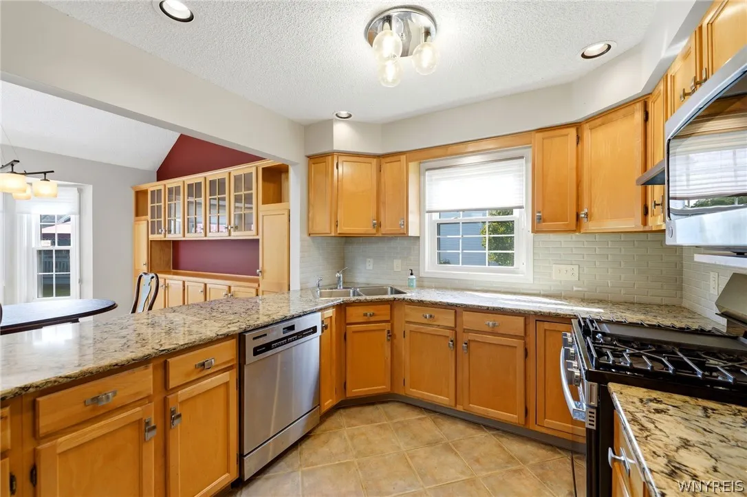 2850 Amsdell Road 21, Hamburg, New York 14075, Hamburg, New York 14075, 3 Bedrooms Bedrooms, 6 Rooms Rooms,2 BathroomsBathrooms,Residential,For Sale,2850 Amsdell Road 21, Hamburg, New York 14075,0,B1697747